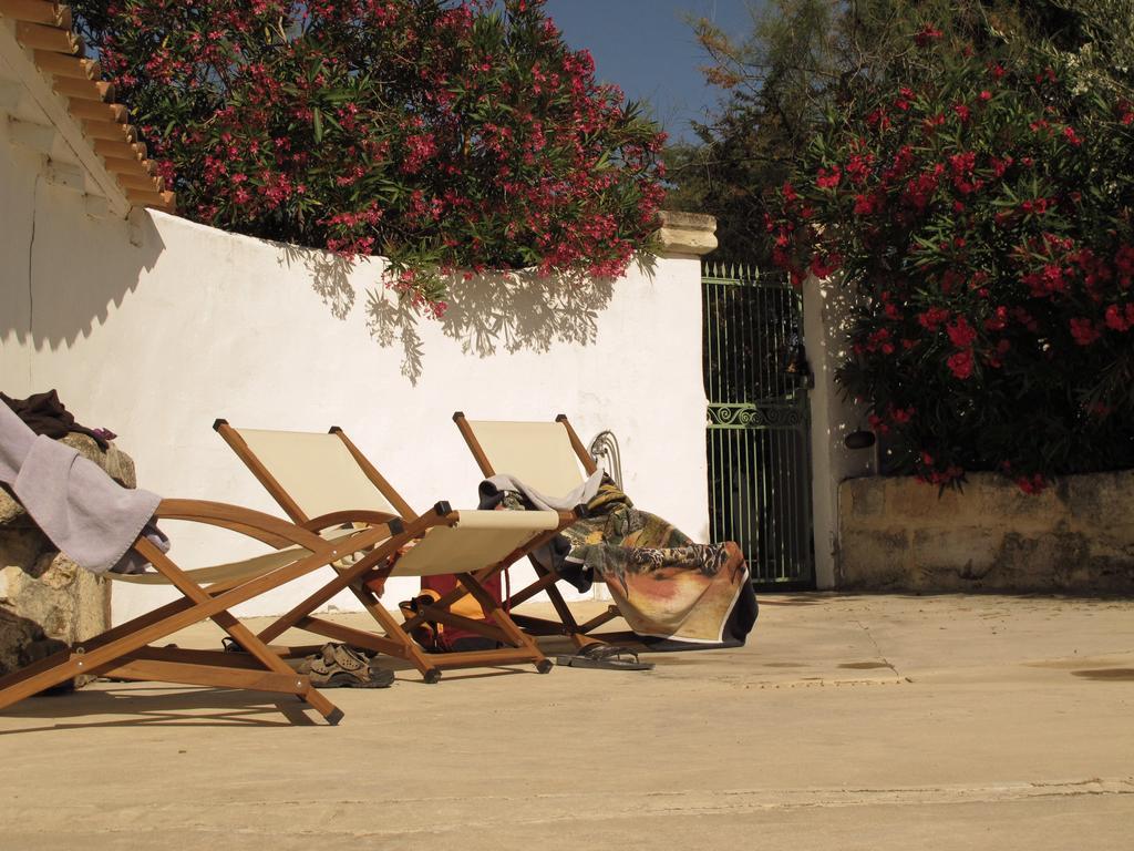 Cacharel Hotel Saintes-Maries-de-la-Mer Exterior photo